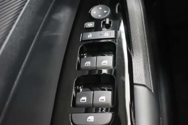 Kia Sportage (2024) thumbnail 35