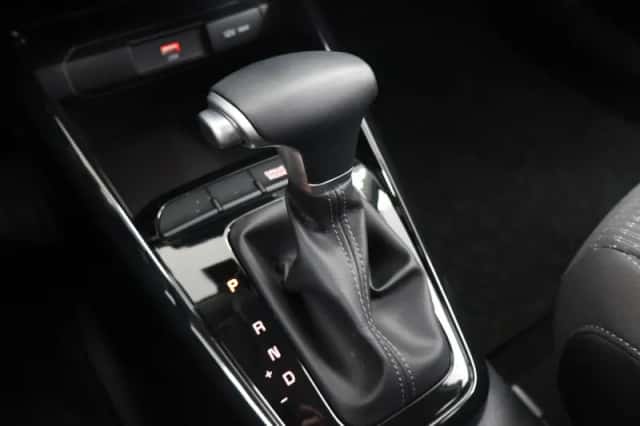 Kia Stonic (2025) thumbnail 24