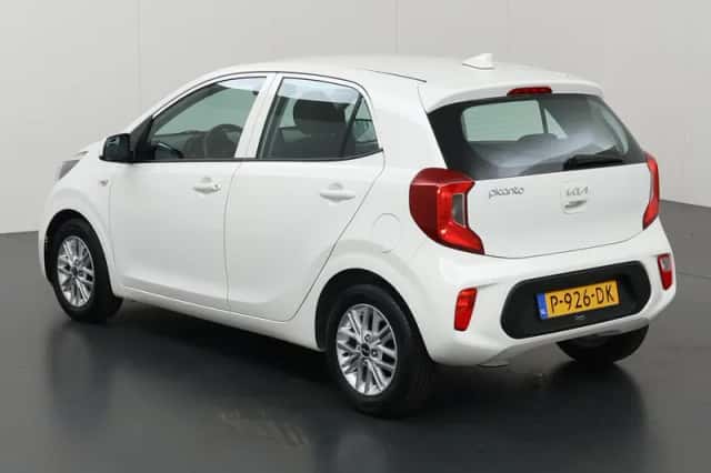 Kia Picanto (2022) thumbnail 22