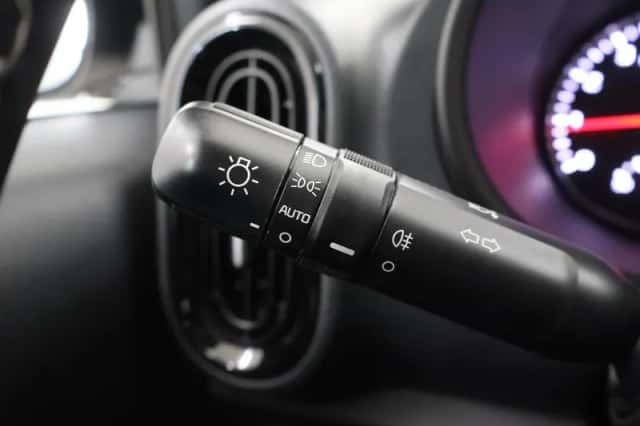 Kia Picanto (2022) thumbnail 27