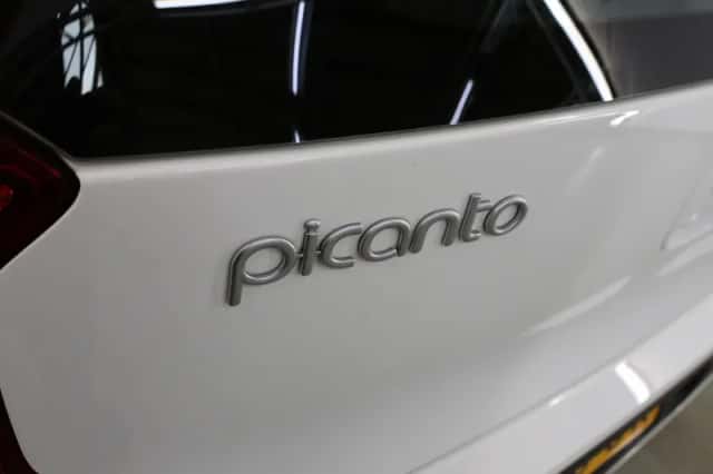 Kia Picanto (2022) thumbnail 32