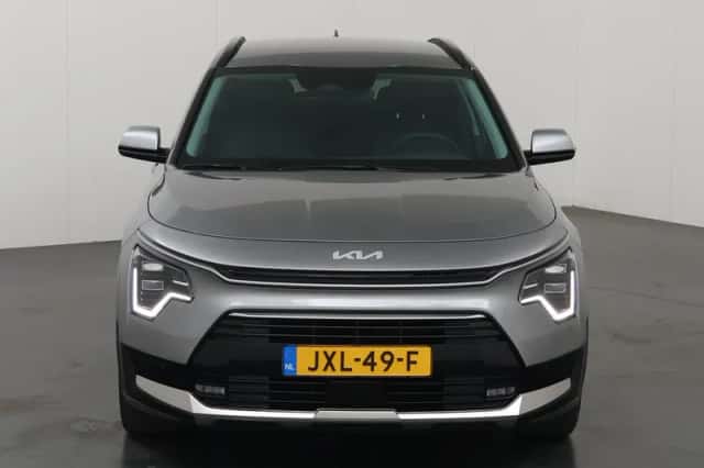 Kia Niro (2025) thumbnail 3