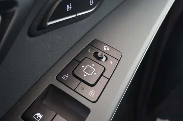 Kia Niro (2023) thumbnail 36