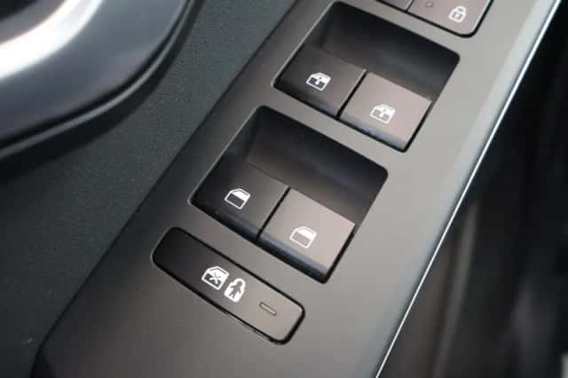 Kia Niro (2023) thumbnail 37