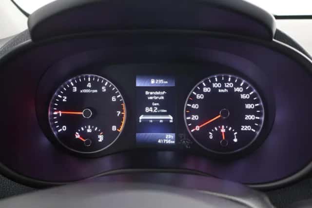 Kia Picanto (2021) thumbnail 12