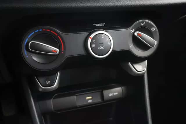 Kia Picanto (2021) thumbnail 20