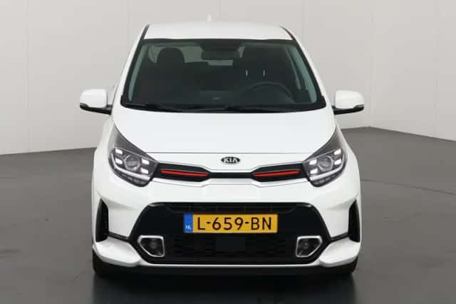 Kia Picanto (2021) thumbnail 3