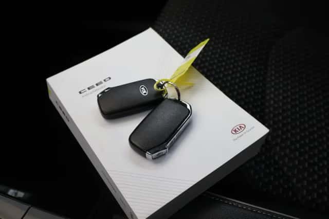 Kia Ceed Sportswagon (2021) thumbnail 25