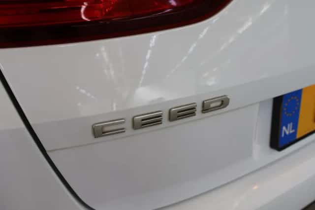 Kia Ceed Sportswagon (2021) thumbnail 34