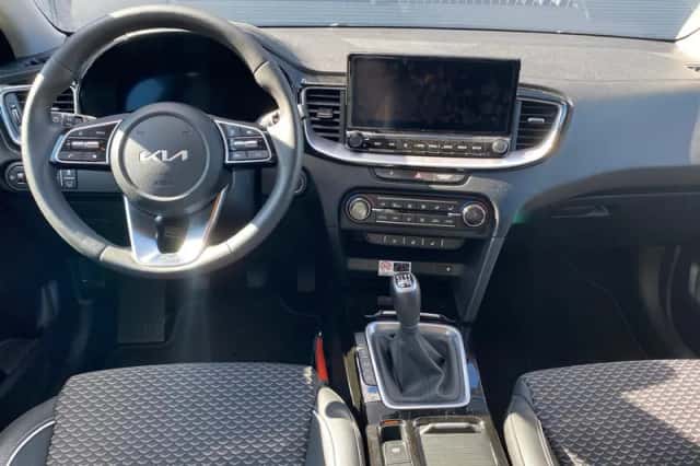 Kia Ceed (2024) thumbnail 13
