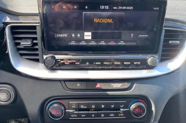 Kia Ceed (2024) thumbnail 15