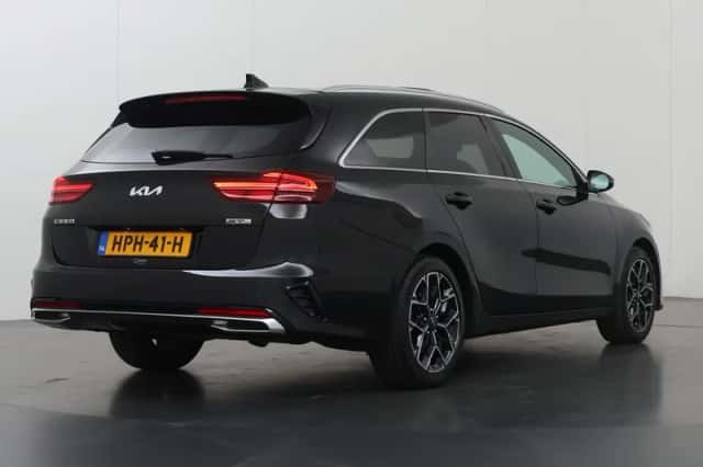 Kia Ceed Sportswagon (2025) thumbnail 2
