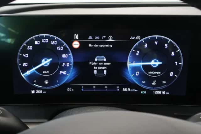 Kia Sportage (2022) thumbnail 12