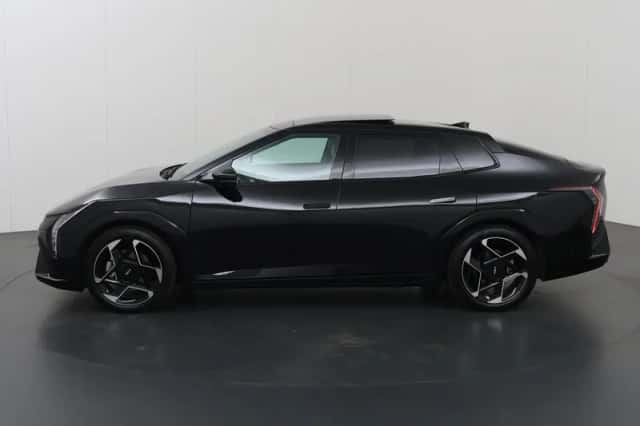 Kia EV4 (2025) thumbnail 5