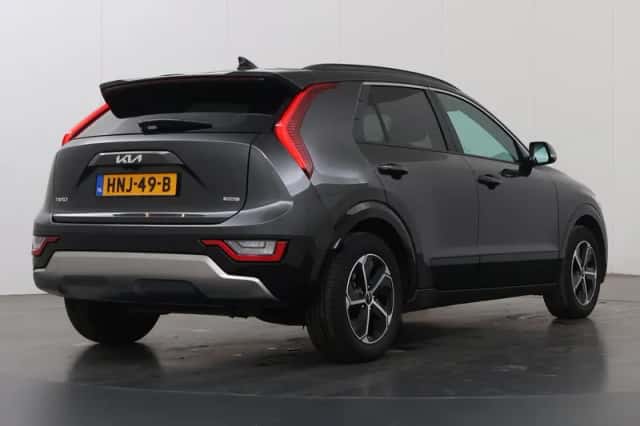 Kia Niro (2025) thumbnail 2
