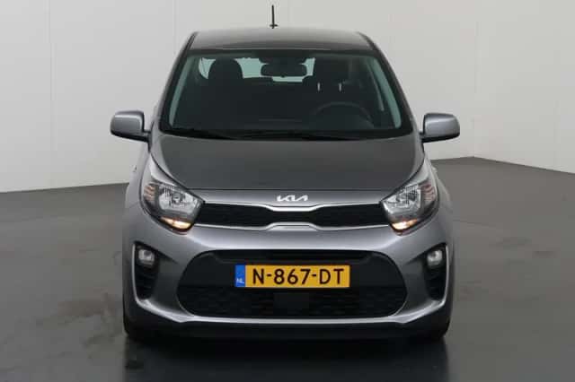 Kia Picanto (2021) thumbnail 3