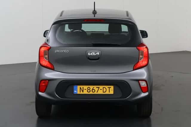 Kia Picanto (2021) thumbnail 4