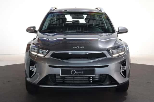Kia Stonic (2025) thumbnail 3