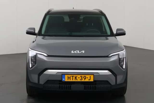Kia EV3 (2025) thumbnail 3