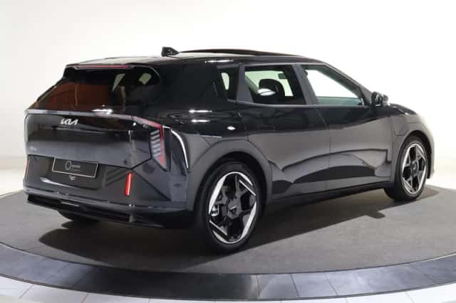 Kia EV4 (2026) thumbnail 2