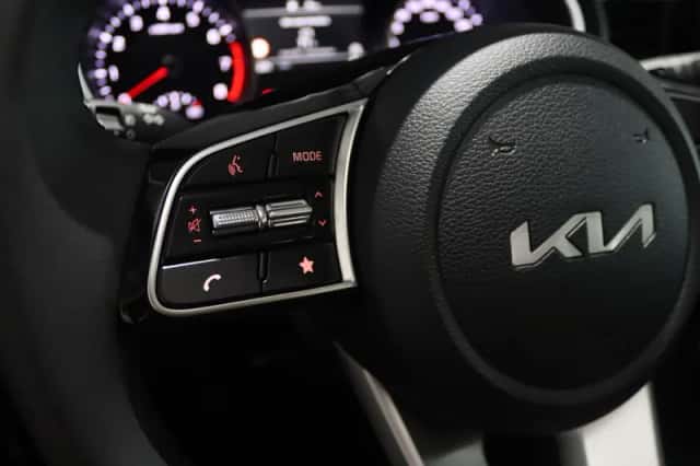 Kia Ceed (2025) thumbnail 14