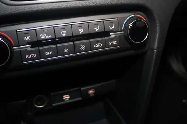 Kia Ceed (2025) thumbnail 17