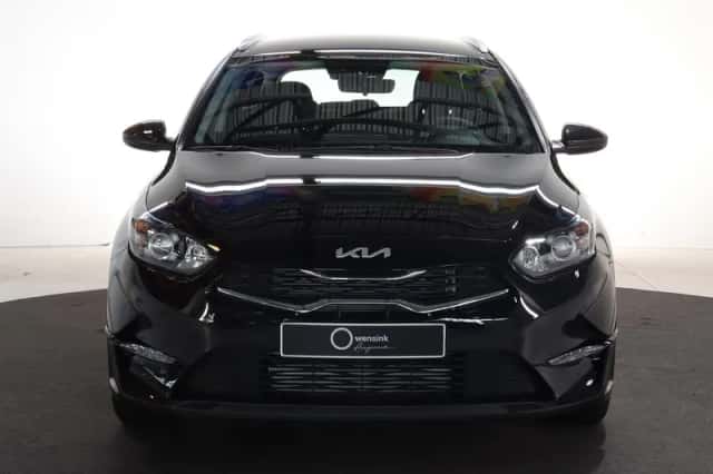 Kia Ceed (2025) thumbnail 3