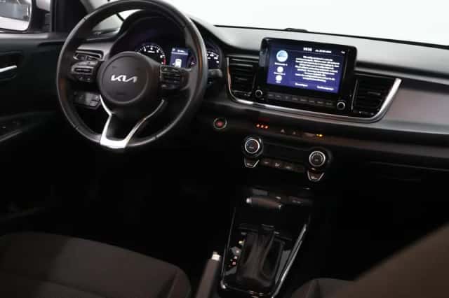 Kia Rio (2022) thumbnail 9