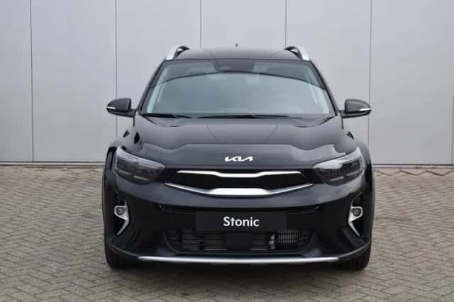 Kia Stonic (2025) thumbnail 2