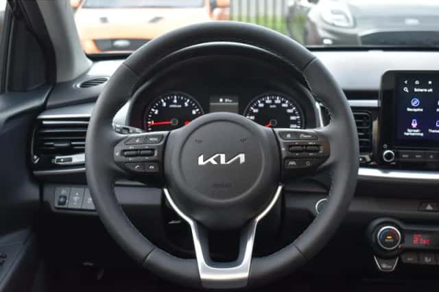 Kia Stonic (2025) thumbnail 9