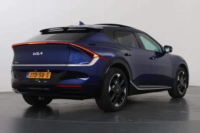 Kia EV6 (2026) thumbnail 2