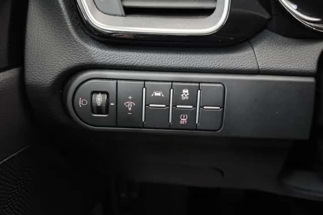 Kia XCeed (2021) thumbnail 30