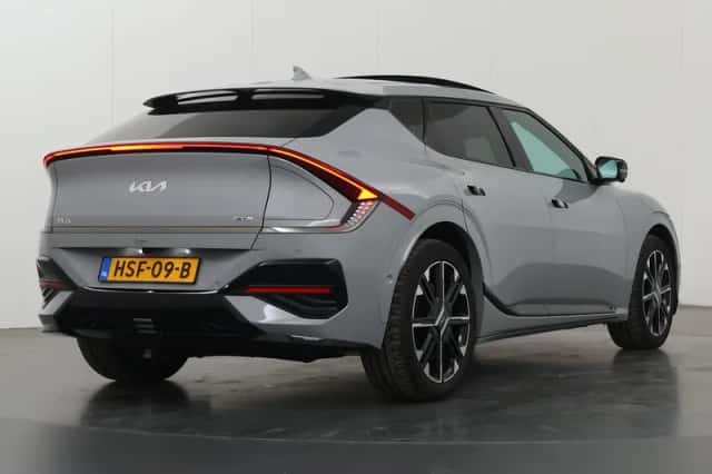 Kia EV6 (2025) thumbnail 2