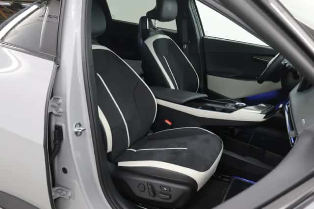 Kia EV6 (2025) thumbnail 10