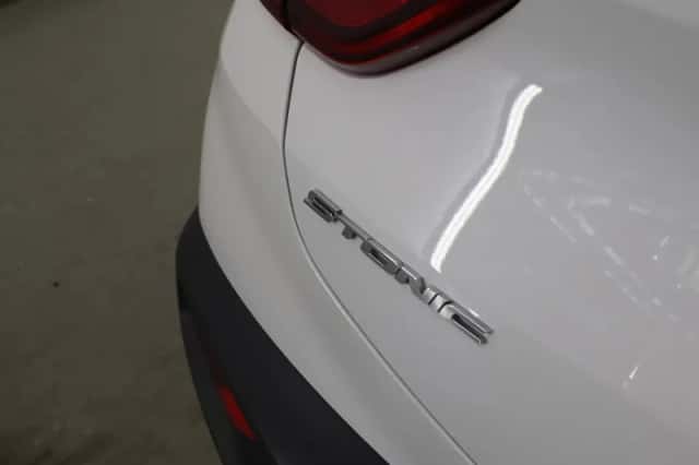 Kia Stonic (2021) thumbnail 27