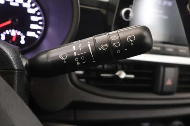 Kia Picanto (2024) thumbnail 25