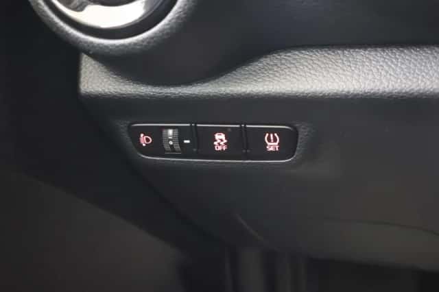 Kia Picanto (2024) thumbnail 28