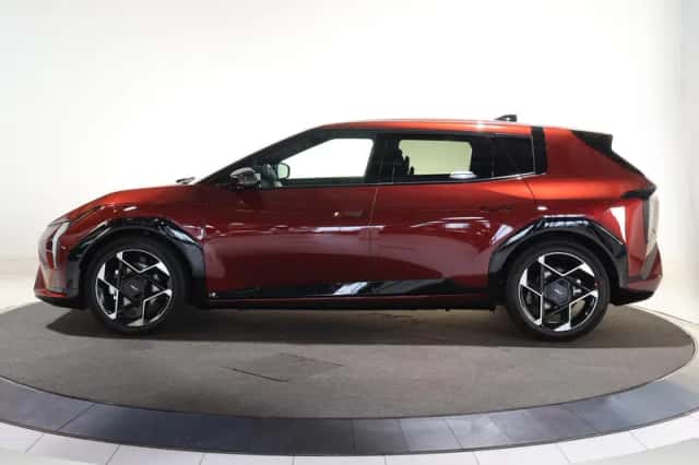 Kia EV4 (2026) thumbnail 5