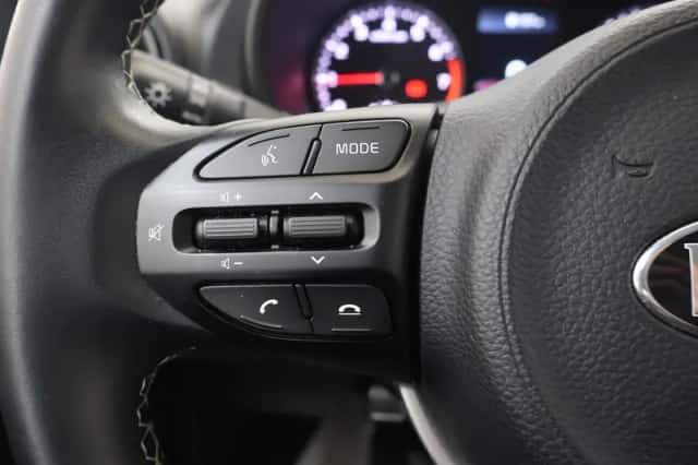 Kia Picanto (2021) thumbnail 25
