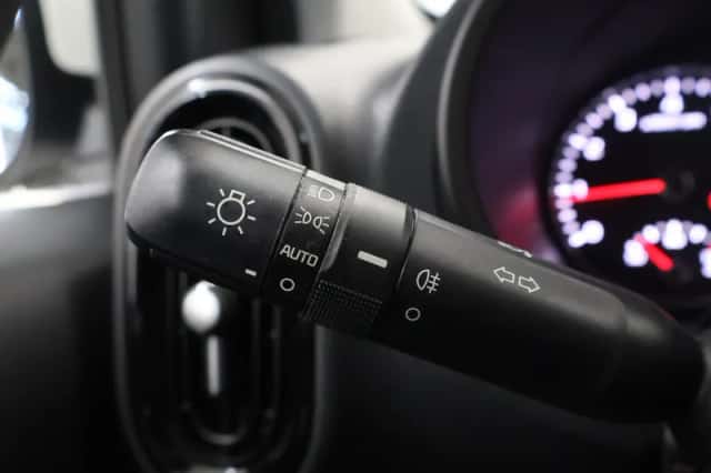 Kia Picanto (2021) thumbnail 26
