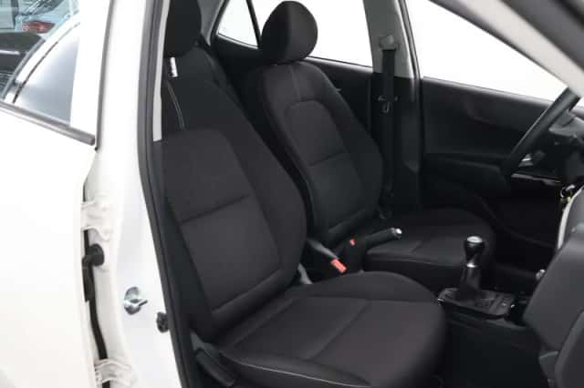 Kia Picanto (2021) thumbnail 10