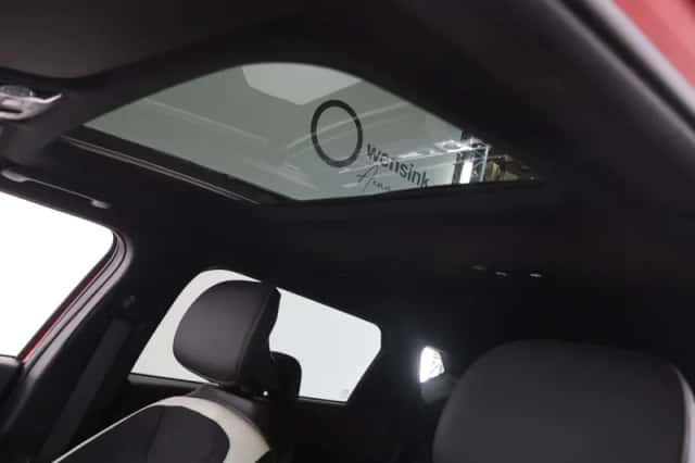 Kia EV6 (2022) thumbnail 26