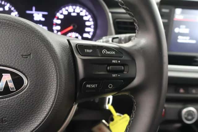Kia Rio (2020) thumbnail 25