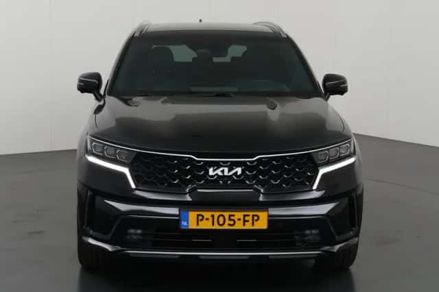 Kia Sorento (2022) thumbnail 3