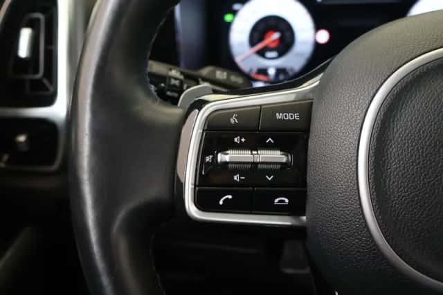 Kia Sorento (2022) thumbnail 36
