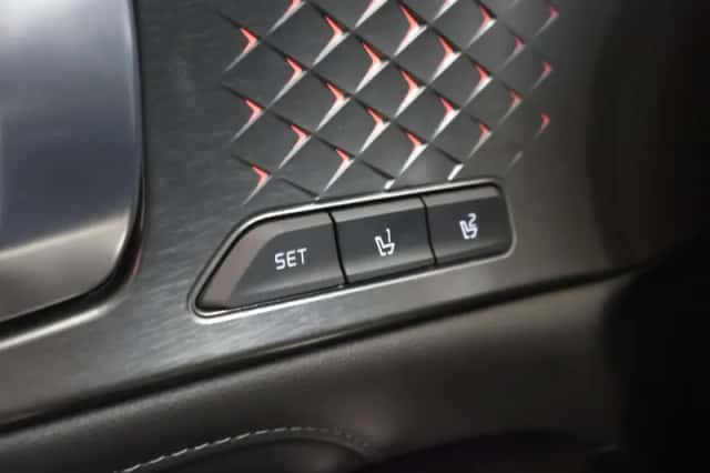 Kia Sorento (2022) thumbnail 40