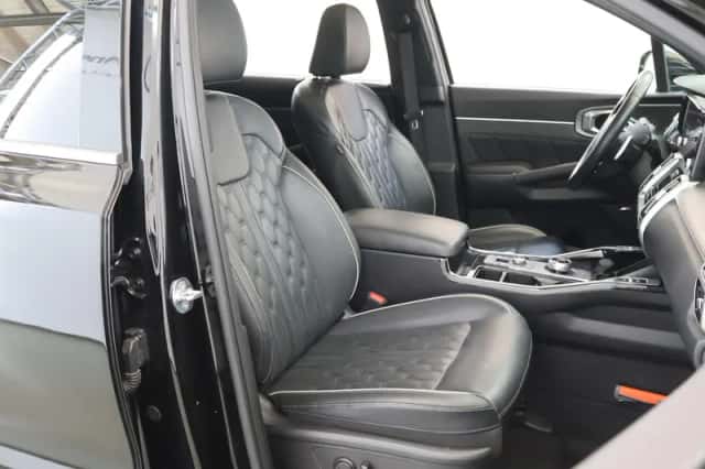 Kia Sorento (2022) thumbnail 10