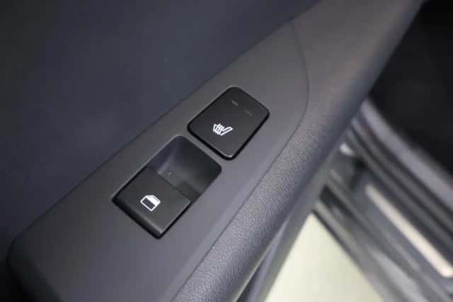 Kia Niro (2023) thumbnail 12