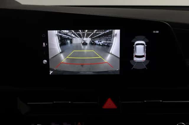 Kia Niro (2023) thumbnail 15