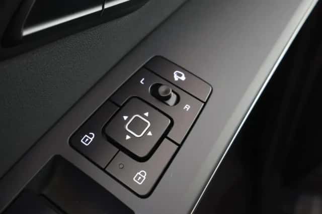 Kia Niro (2023) thumbnail 35